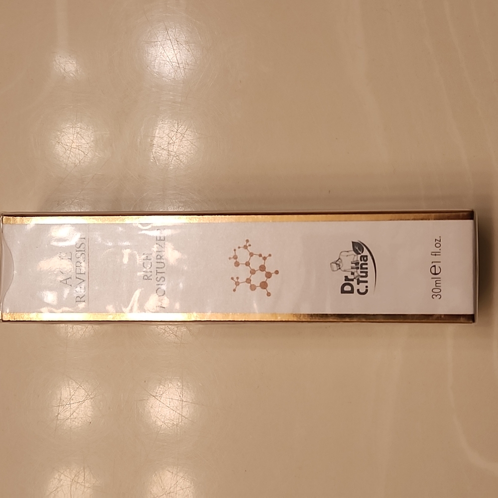 Dr C Tuna rich moisturizer
